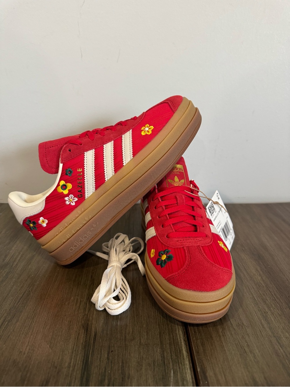 ADIDAS GAZELLE BOLD BETTER SCARLET OFF WHITE YELLOW WOMEN SHOES - Picture 7 of 10